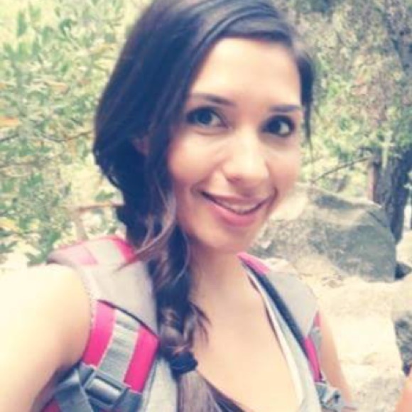 Meet your Posher, Monica - Picture 1 of 1